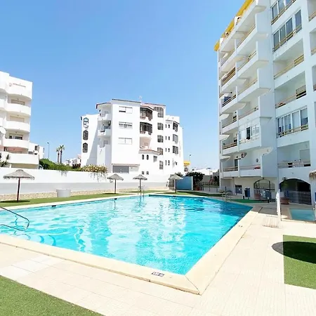 Wonderful With 1 Bedroom And Big Pool 아파트 *