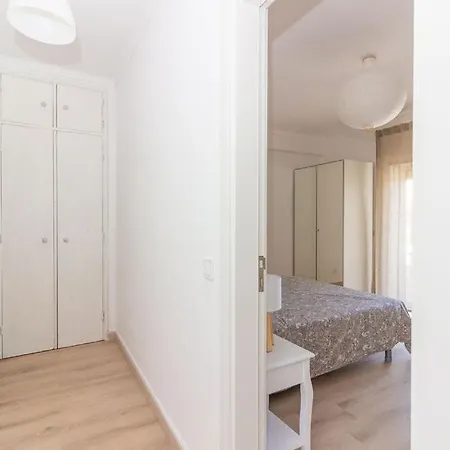 아파트 Wonderful With 1 Bedroom And Big Pool