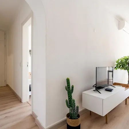 Wonderful With 1 Bedroom And Big Pool * 알부페이라